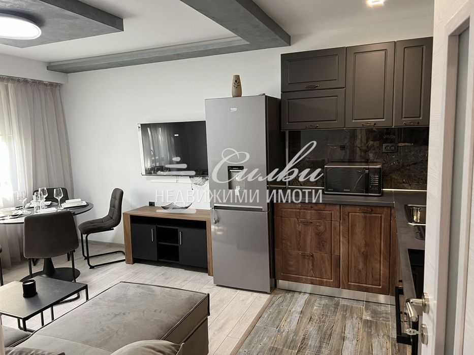 Дава се под наем Двустаен апартамент в Шумен, Боян Българанов 1 - 40 кв.м за 306 € - Снимка #2