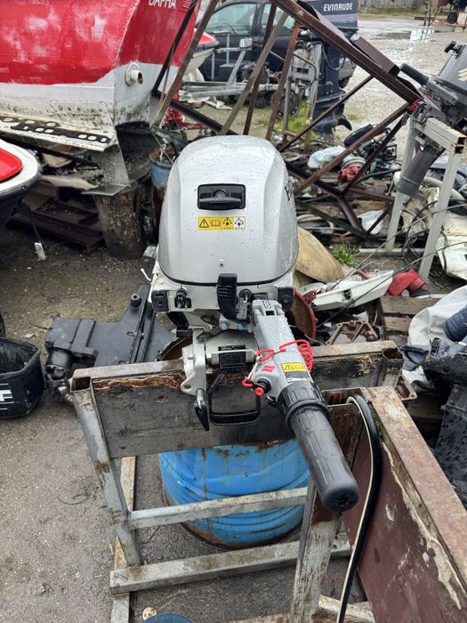 Двегател за лодка