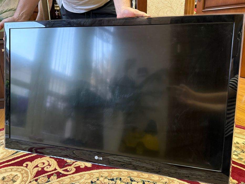 Телевизор LG Full HD LED TV-в отличном состоянии