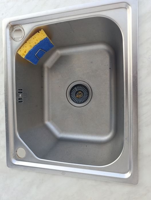 Продам мойку на кухню в отличном состоянии
