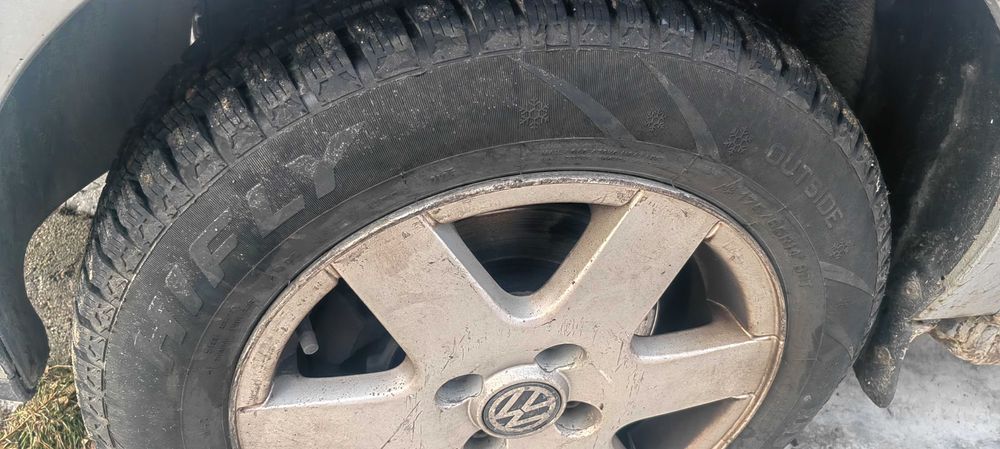 Кола за части VW polo 1.4 гас бензин