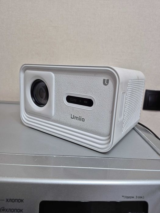 ПРОЕКТОР 4К Ummio U8 Pro