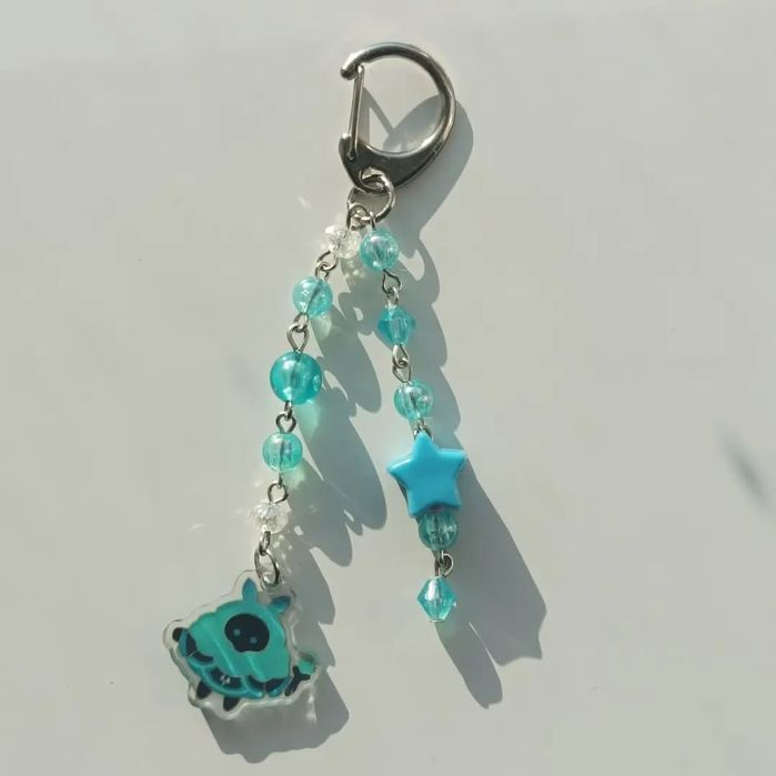 брелоки ручной работы.