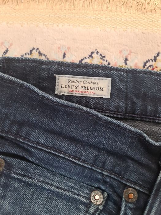 Blugi levis originali marimea 32