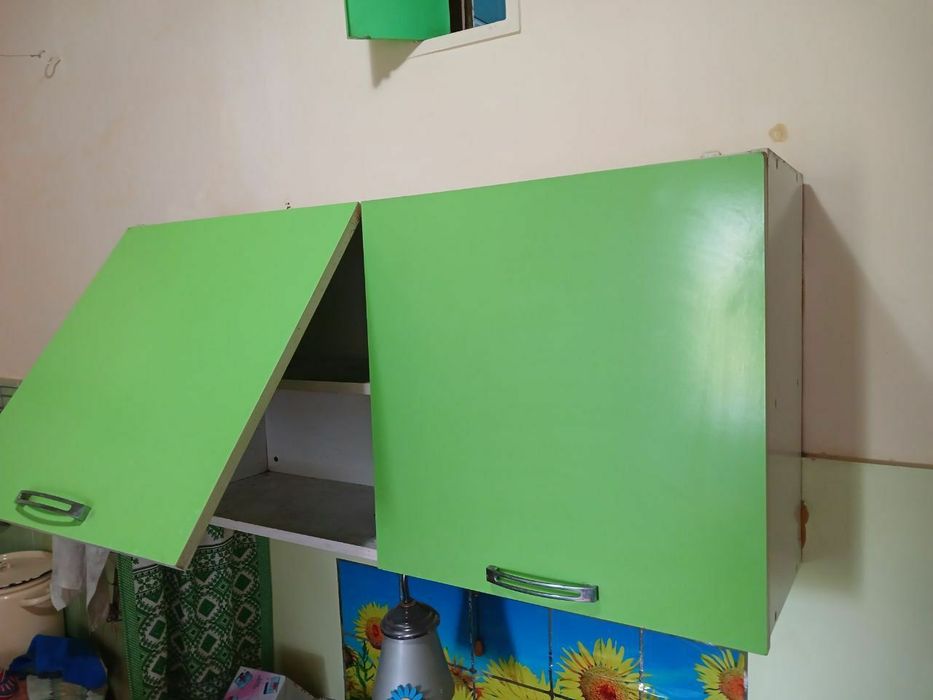 Продаётся мебель, журнальный стол, Шифонер шкаф, тумбочка