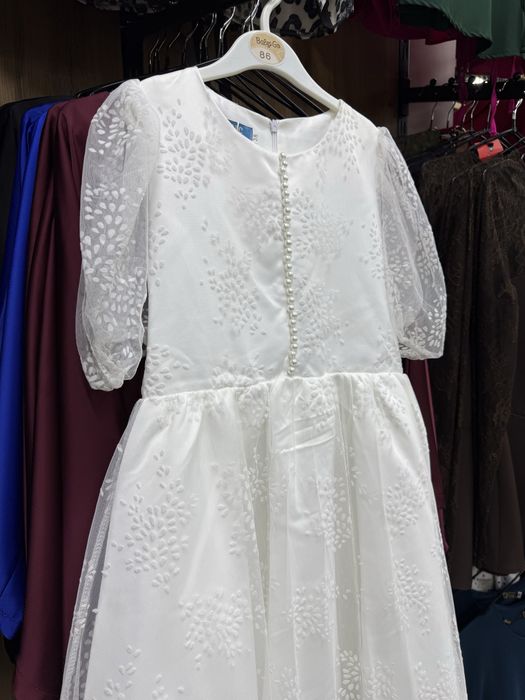 Продам новые платья 116-122см