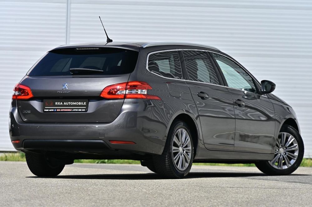 Peugeot 308 1.5 BlueHDI 131 C.P. 10.2019 Euro6 Facelift Panoramic Led