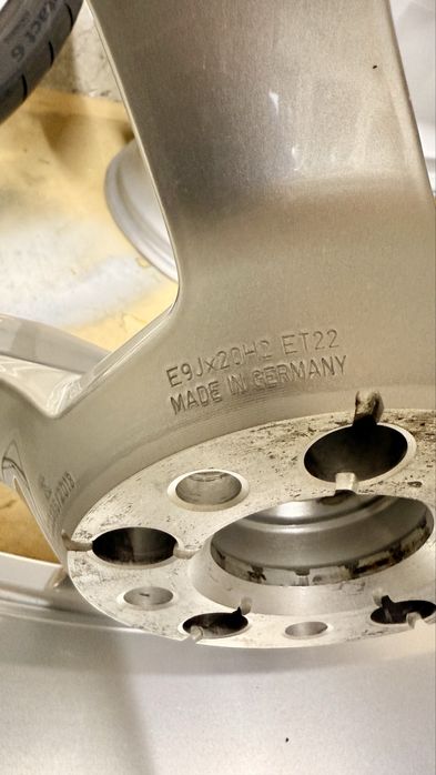 Оригинални 5х112 20” Audi RS5 с летни гуми