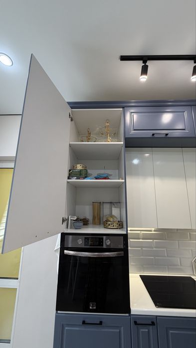 Продается углово кухонный гарнитур