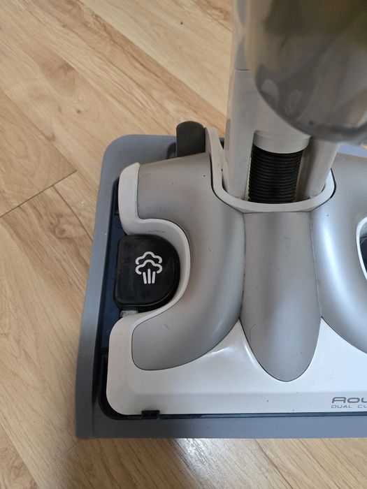Прахусмукачка Rowentа Clean Steam 381