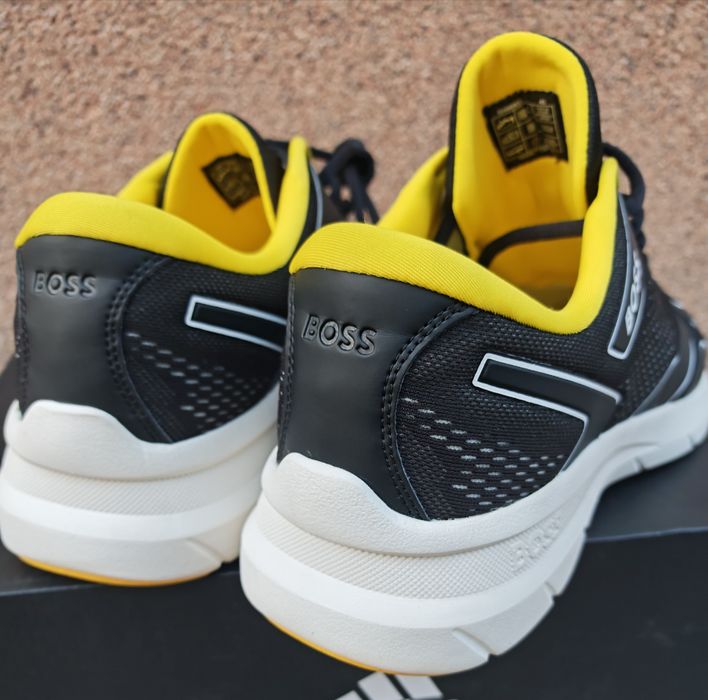 Adidași boss mărimea 45