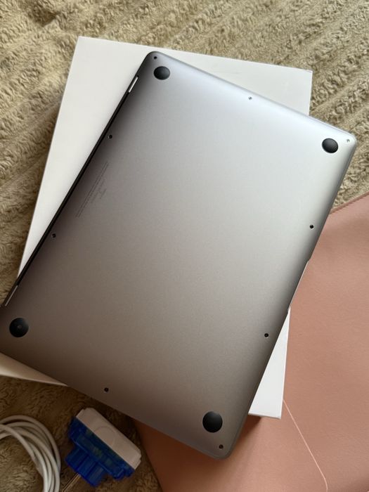 Macbook Air 13-inch M1