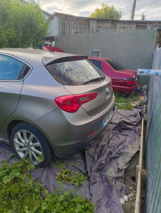 ALFA ROMEO Giulietta 2010 — imagine 2