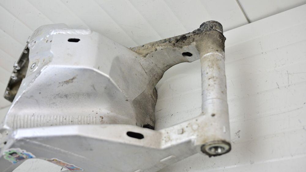 Bascula Spate Suzuki GSR 600 2006 - 2010