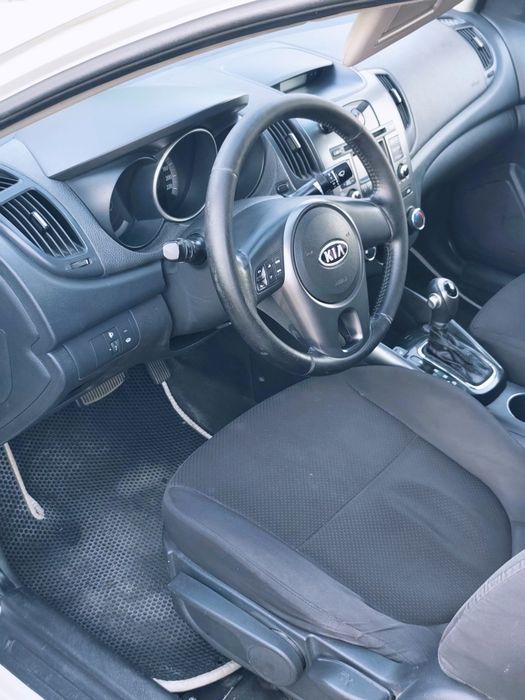 Срочно продам Kia Cerato. Автомат.