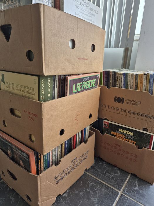 Vând Lot 200lp Discuri Vinil de colectie muzica clasica mixta pentru pick-up, 33 RTM