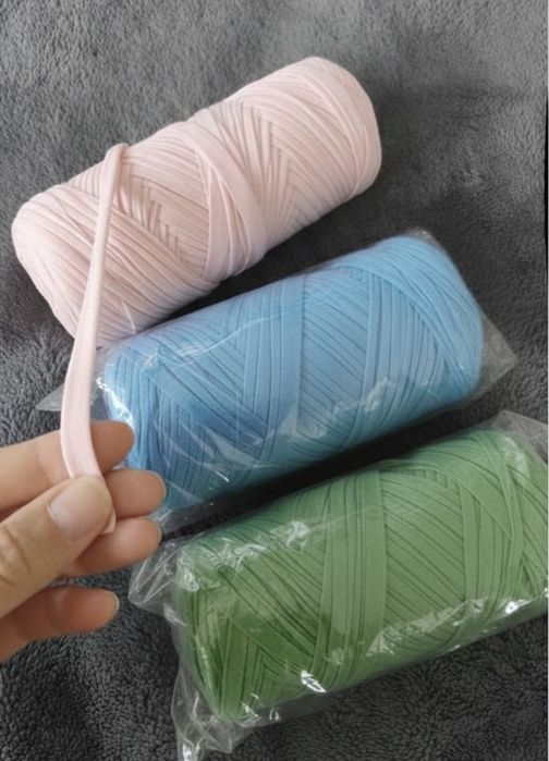 Продавам цветна прежда