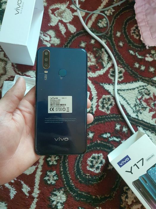 Vivo Y17 6/256    .