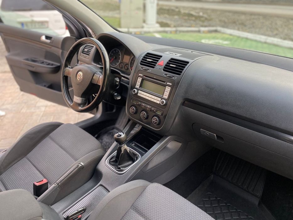 Volkswagen golf  1.6  2009  GT