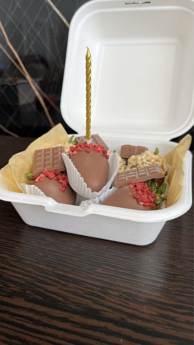 Бенто набор, Клубника в шоколаде