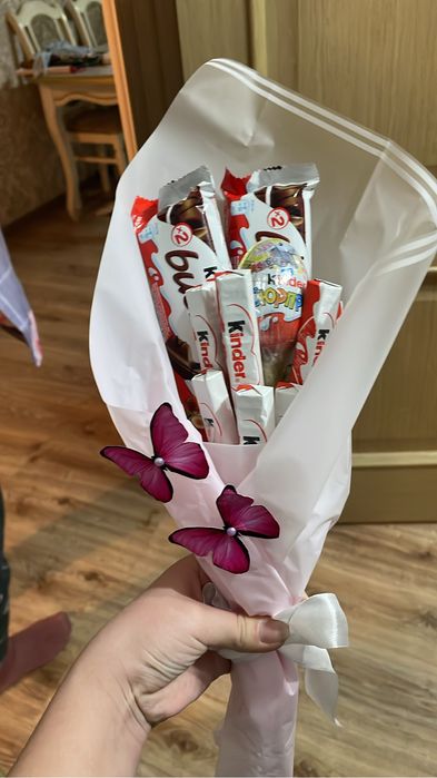 Букет из киндеров