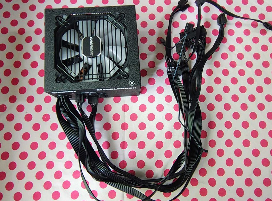 Sursa PC Enermax MarbleBron RGB, 80+ Bronze, 850W.