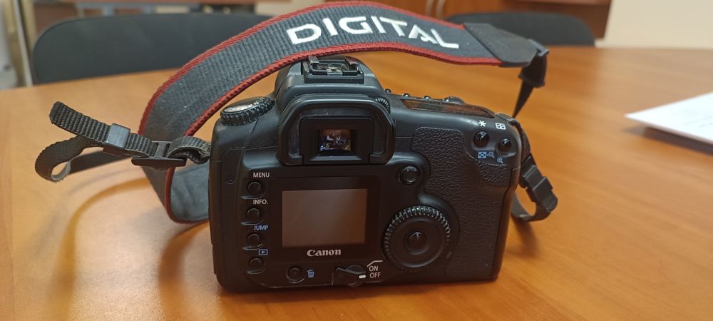 Canon eos 20d, обектив EF 35-80,  цена по договаряне