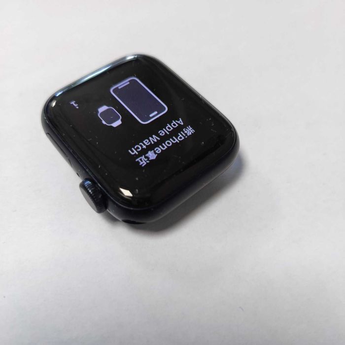 Смарт часовник Apple Watch SE (GPS) 40MM 100%bat Midnight