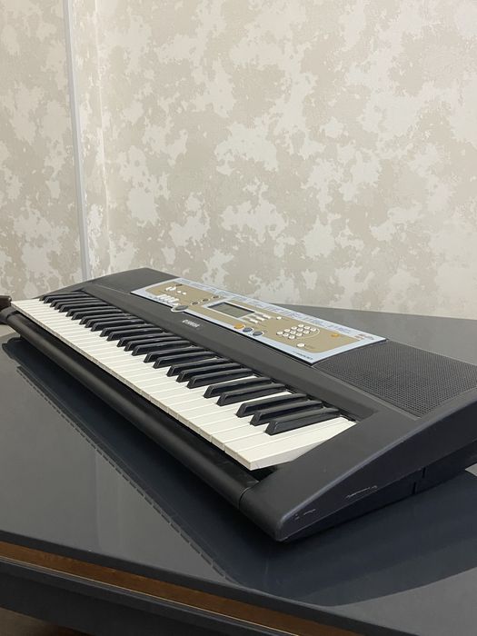 Синтезатор  YAMAHA