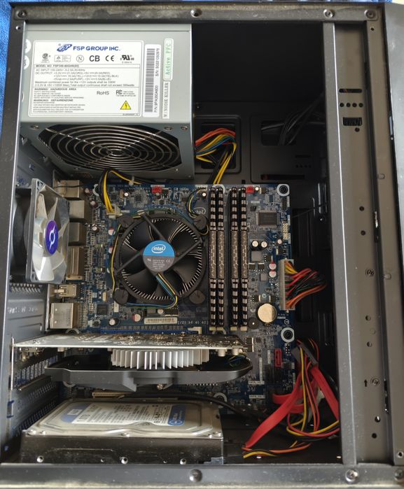 Vând PC low-end gaming