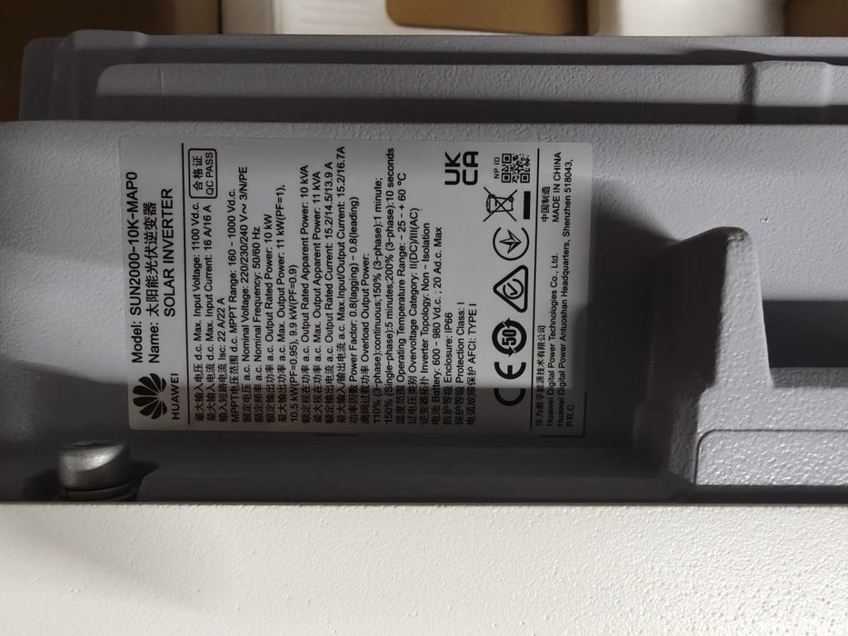 Invertor hibrid Huawei trifazic asimetric SUN2000-10K-MAP0
