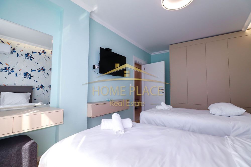 Дава се под наем Тристаен апартамент в Варна, Галата - 108 кв.м за 969 € - Снимка #6