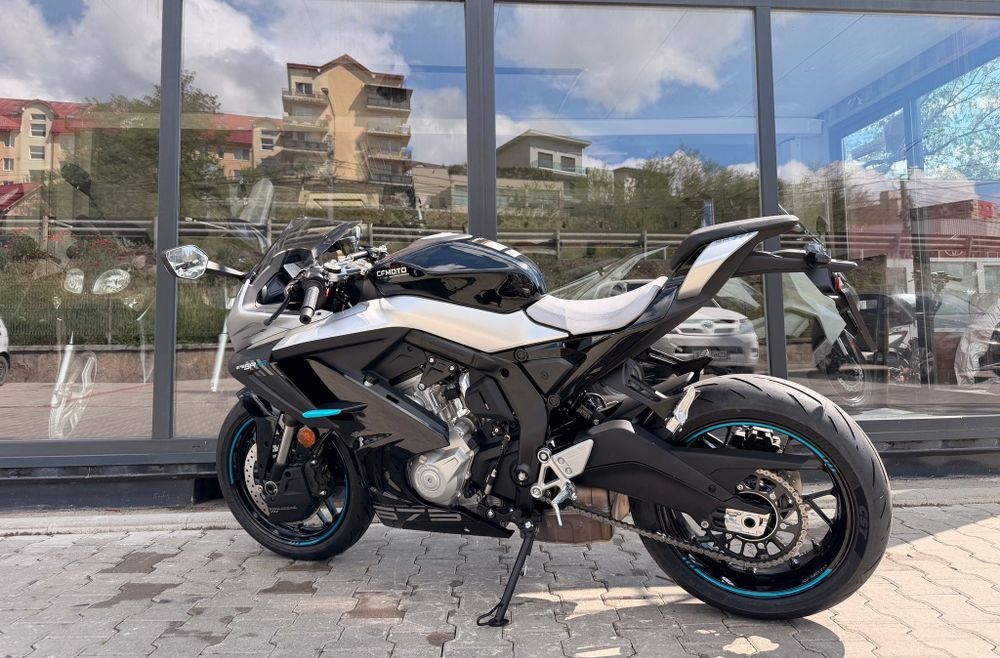 Cf Moto 675 SR-R - Garantie - Transport Gratuit -