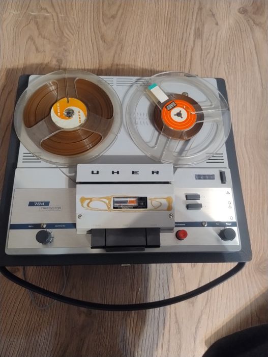 Magnetofon UHER 704