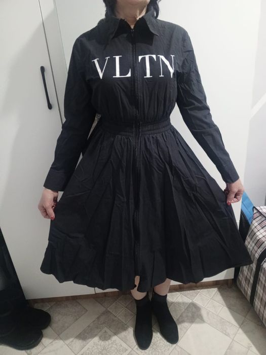 Продам красивые женские платья