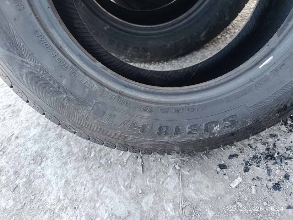 Продаю Шины  размер 245/65 R17