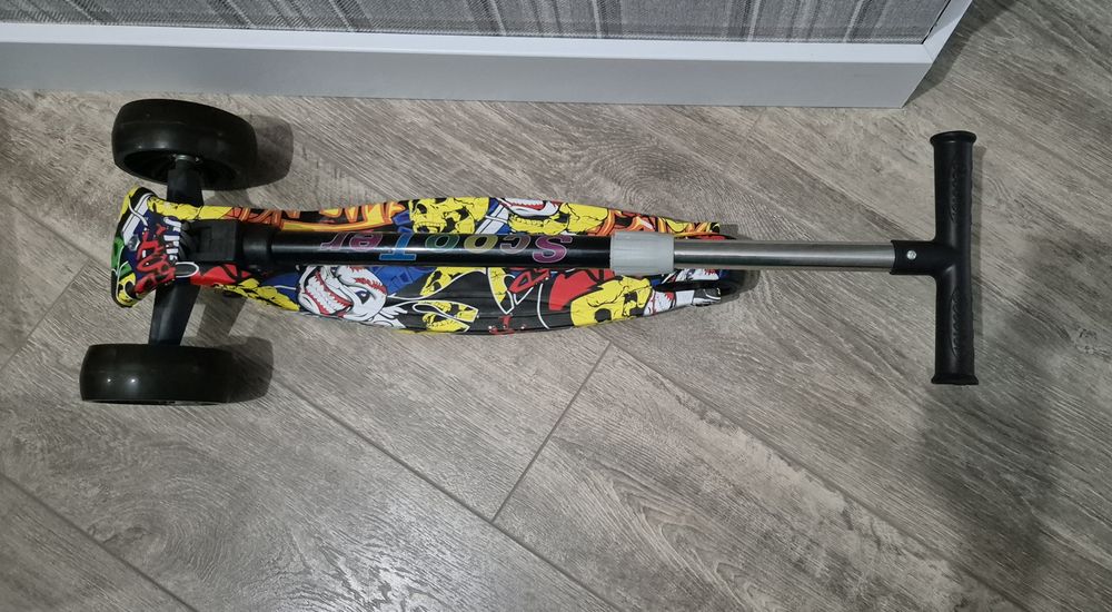 Самокат детский абсолютно новый без торга