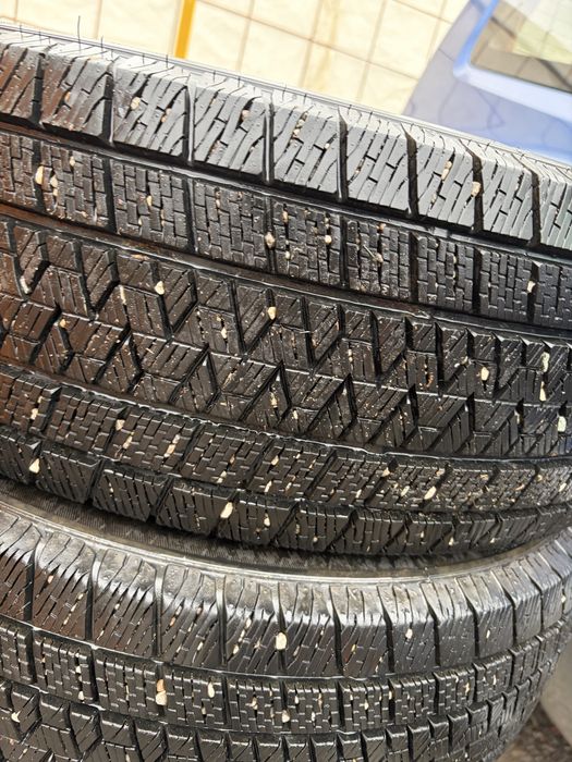 Зимни гуми за джип 235/70/16
