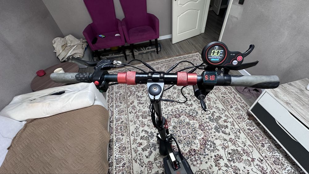 Продам Kugo m4 pro торг есть
