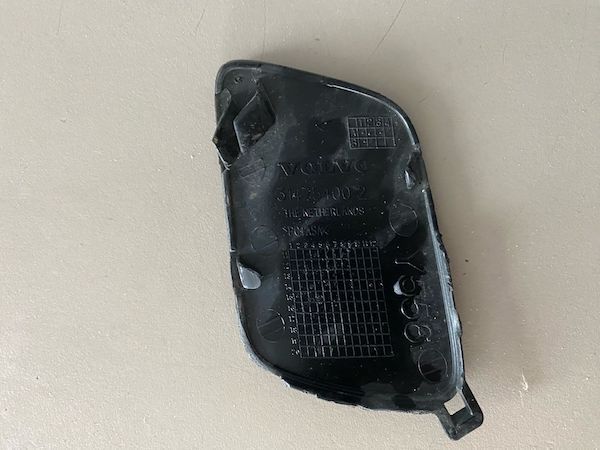 Capac tractare fata Volvo V40 V40CC 2012-2019 31425400