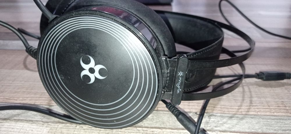 Căști gaming cu microfon myria wolver
