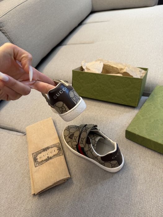 Gucci sneakers 28