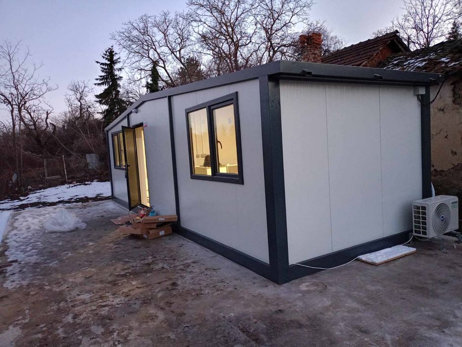 Продава се парцел с жилищен контейнер в село Режанци, област Перник