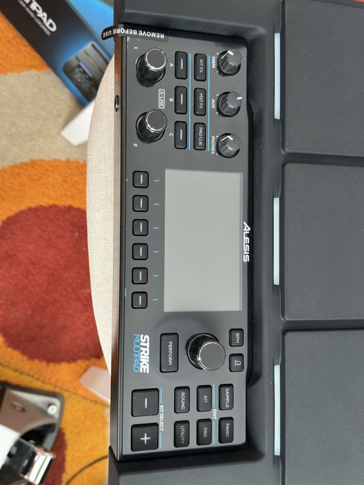 Продам Alesis Strike Multipad
