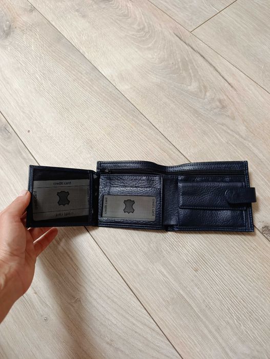 Мъжки портфейл Hugo Boss нов