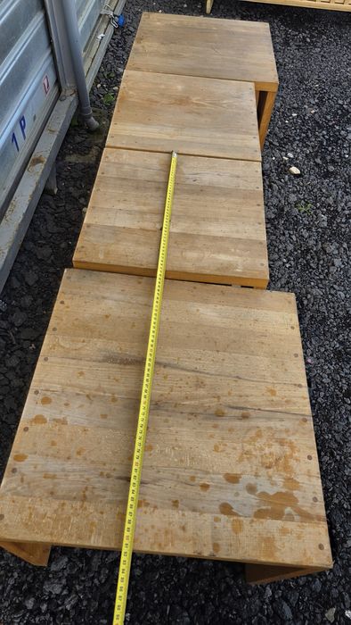 Noptiere lemn masiv mai multe bucati si modele