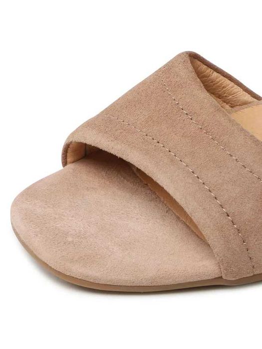 НОВИ Дамски сандали от естествен велур бежови 38 номер марка Oleksy