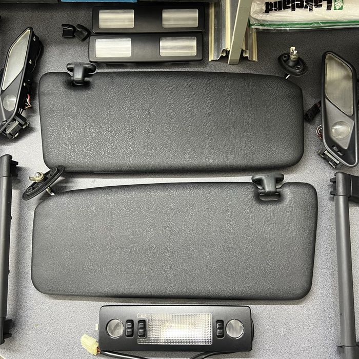 Черные элементы потолка bmw e34 бмв е34