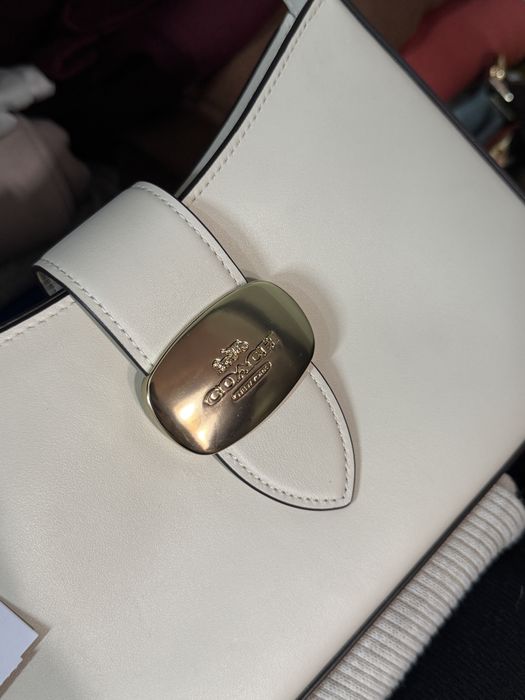 Coach modelul Eliza