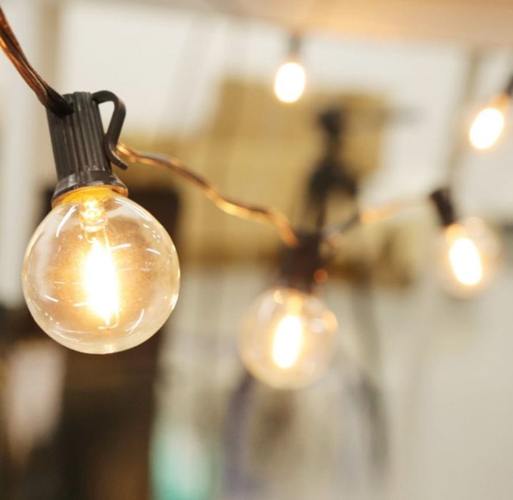 Ghirlanda luminoasa decorativa cu panou solar